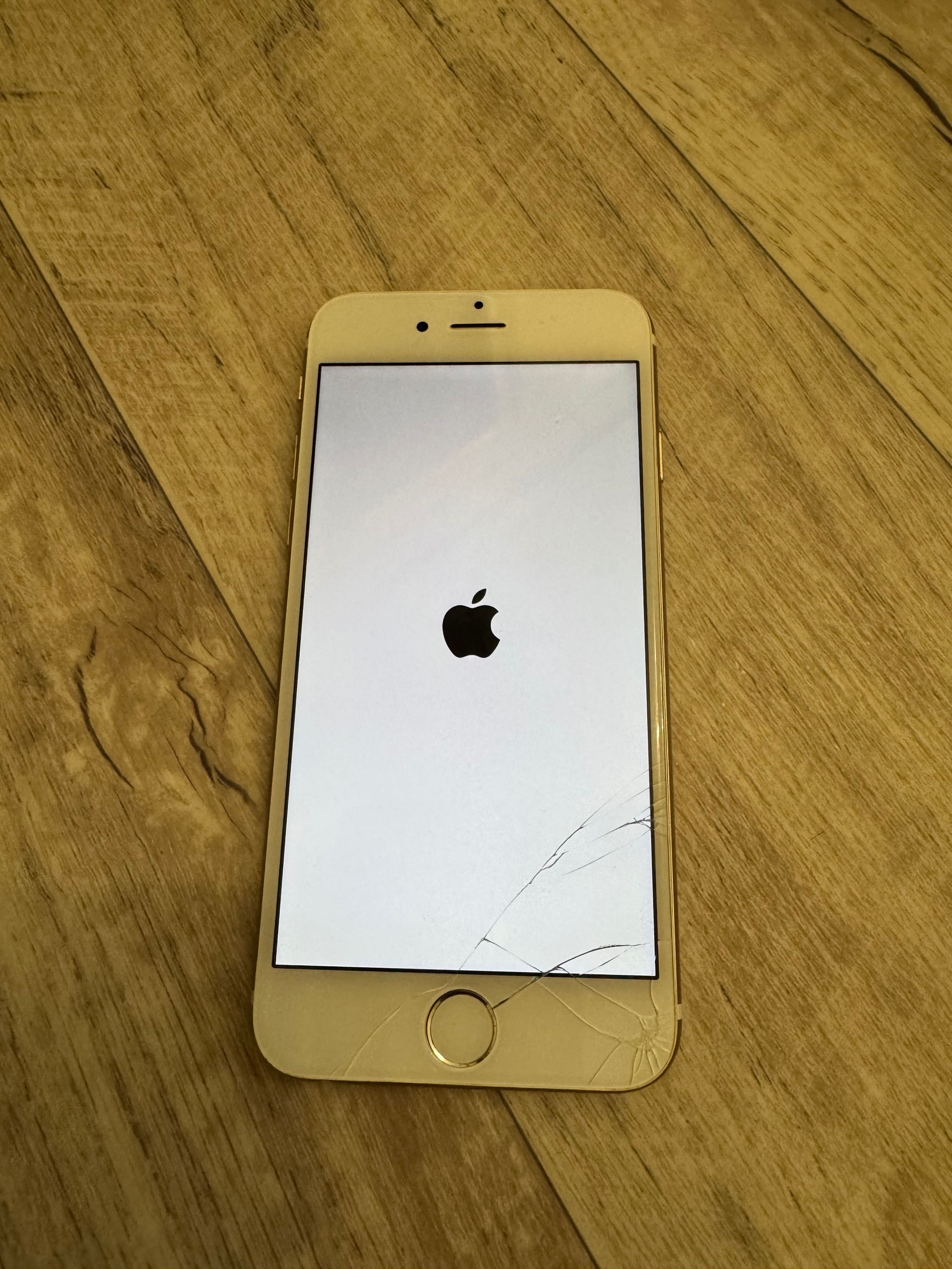 Телефон на запчасти IPhone 6