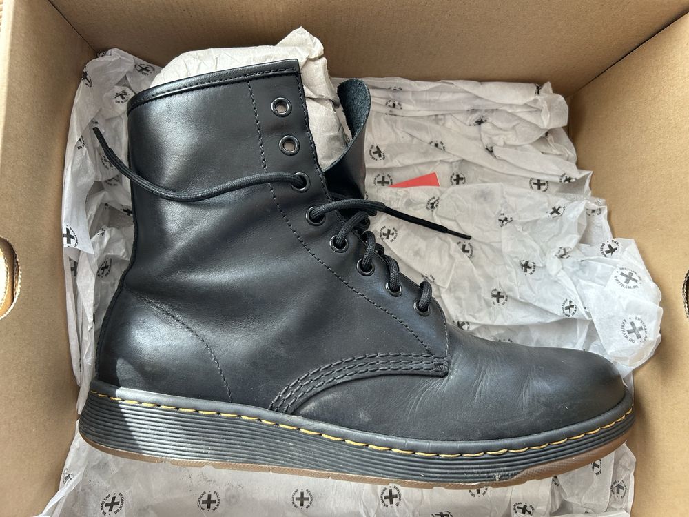 Buty Dr. Martens AirWair Newton 43