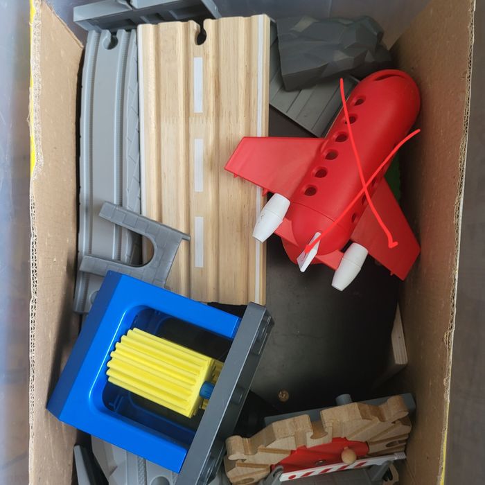 Велика дерев'яна залізна дорога+місто з дорогами, машинами конструктор