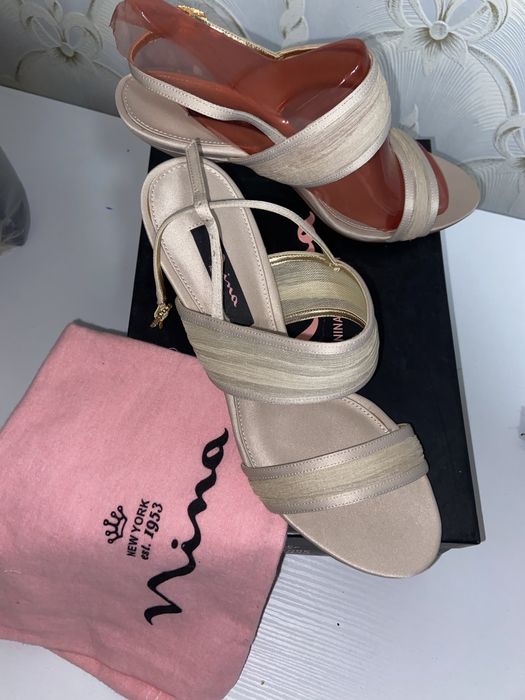 Босоніжки, можна обмін