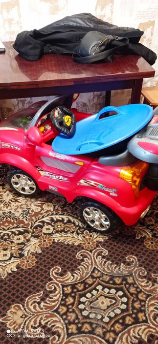 Електромобіль "JEEP" в робочому стані, для дитини до 30 кг