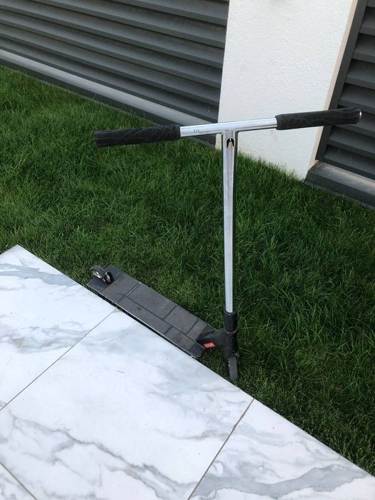 Трюковий самокат