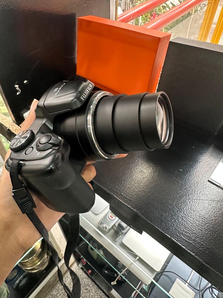 Câmara Fujifilm FinePix S8650 – 16MP, Zoom 36x – Usada (Muito Boa Cond