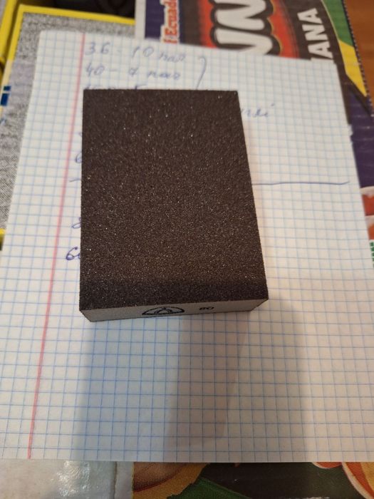 Губки для металу або дерева