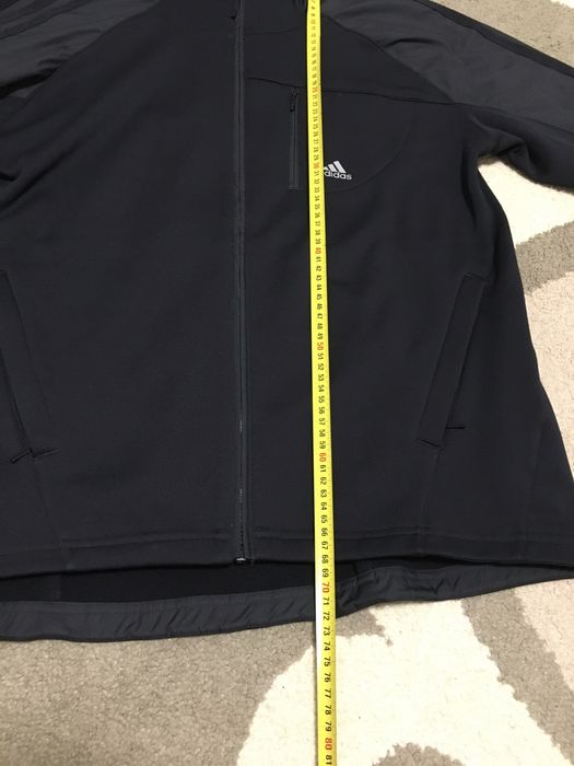 Спортивная куртка адидас