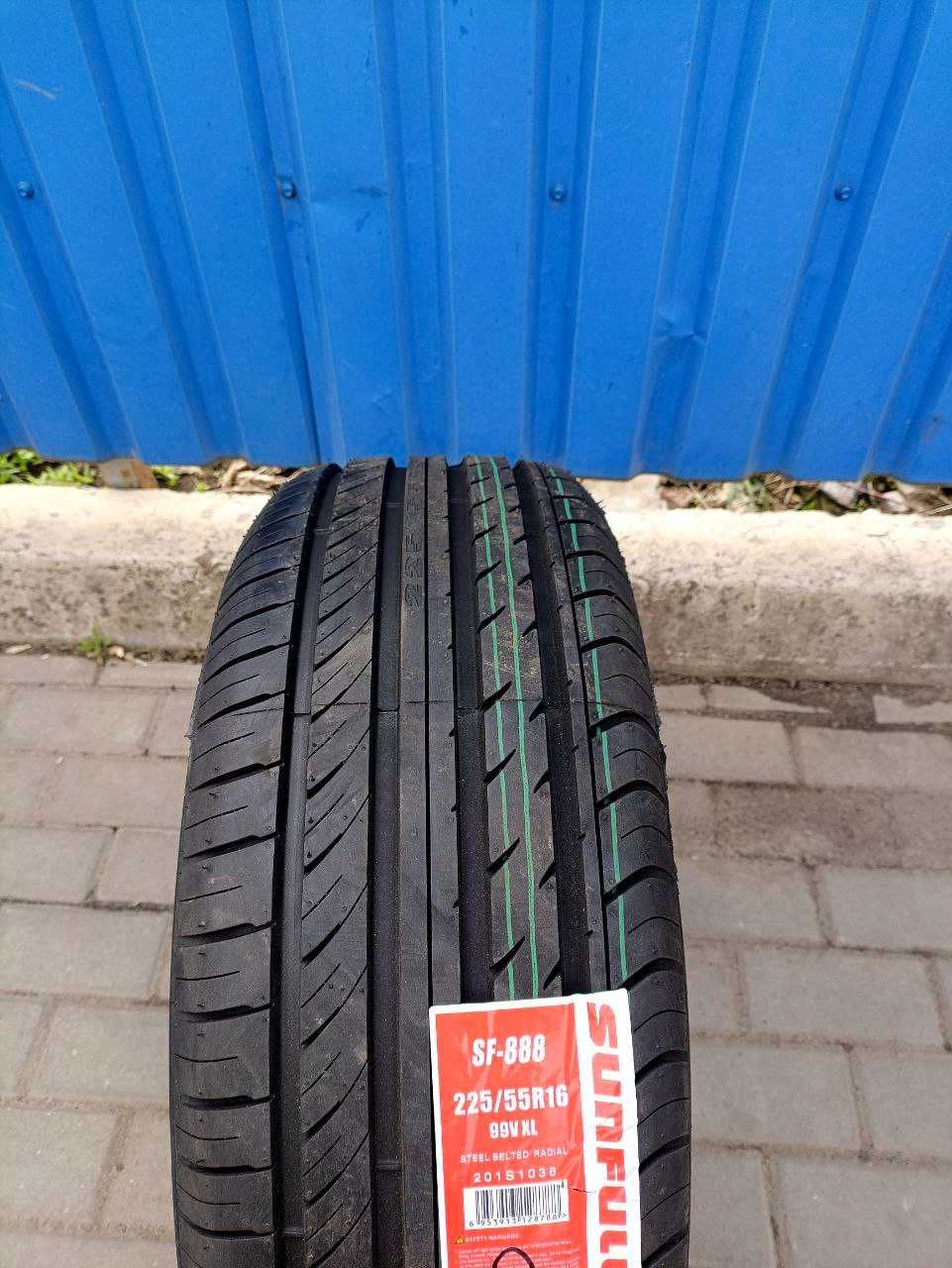 Комплект шин 225/55R16 99V XL Sunfull SF-888