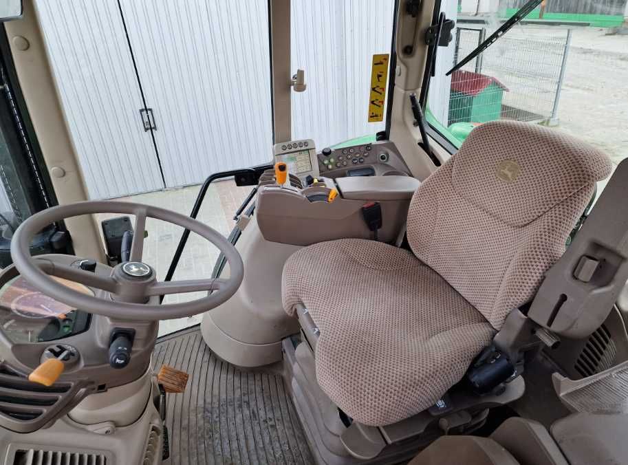 Wynajem ciągnika John Deere 7530, 200 KM