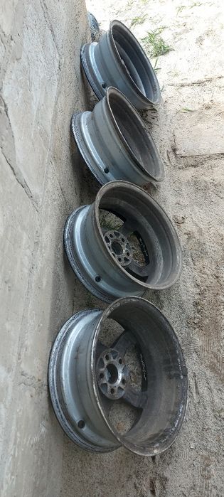 R15/5/100 вр6 2,8 титани Колеса в зборі залізни диски резина
