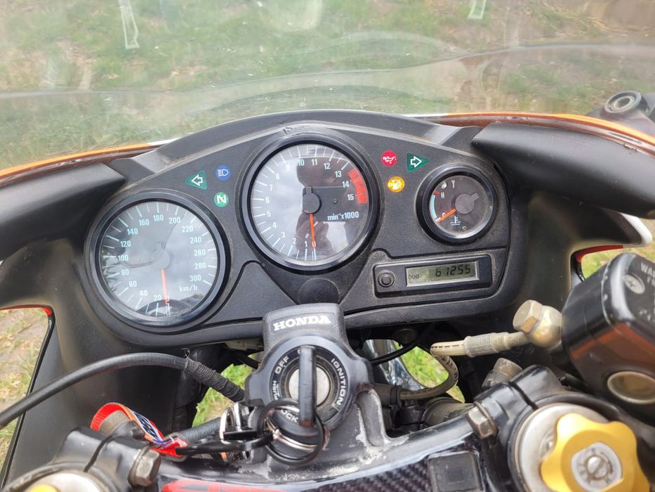 Honda CBR F4 REPSOL czytaj opis!