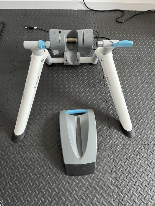 Trenażer Tacx Vortex Smart + Opona Elite