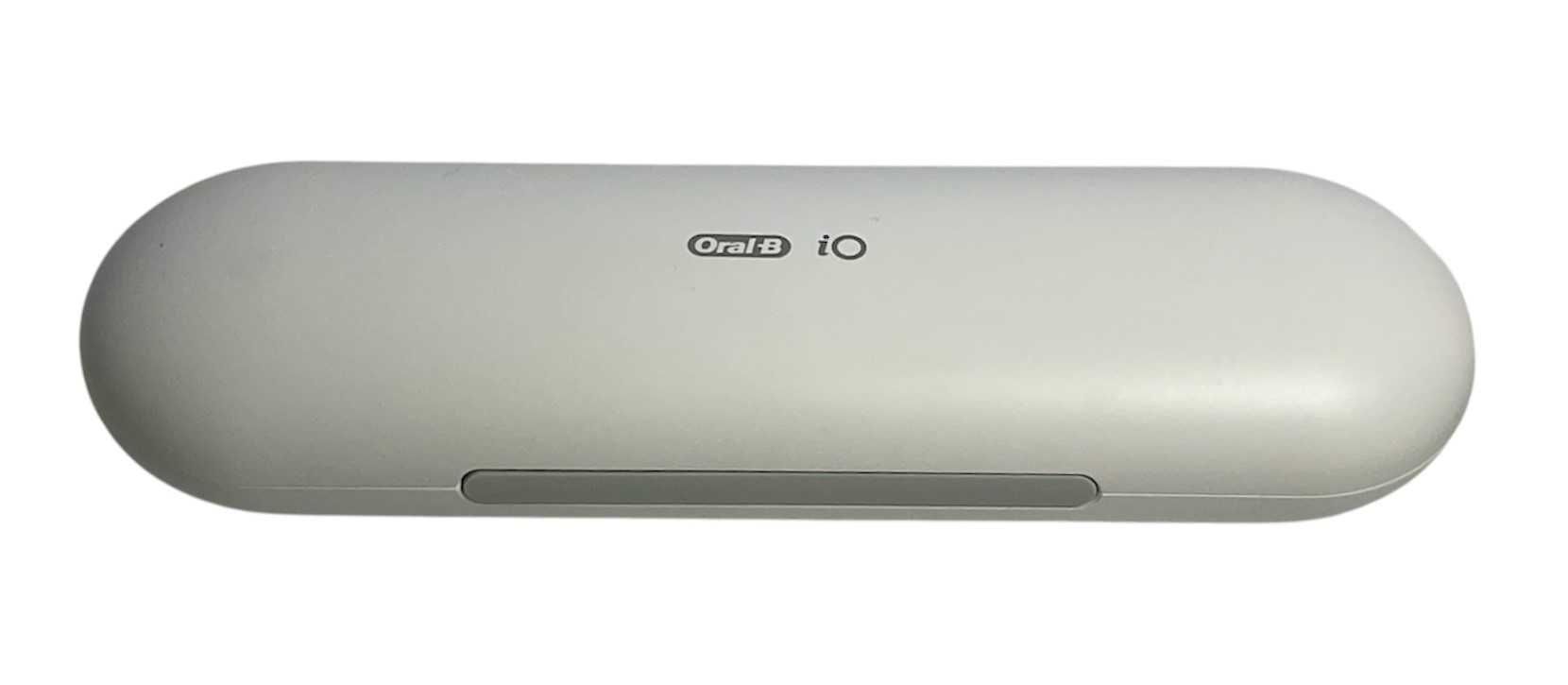 Etui z funkcją ładowania BRAUN ORAL-B iO3759