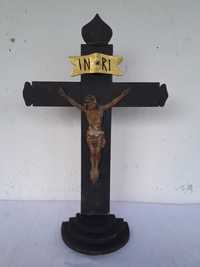 Antigo cristo escultura arte sacra em chumbo policromado e madeira