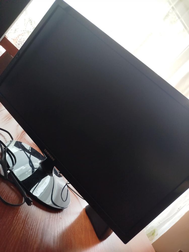 Monitor Samsung 24" LS24D330HSX/EN