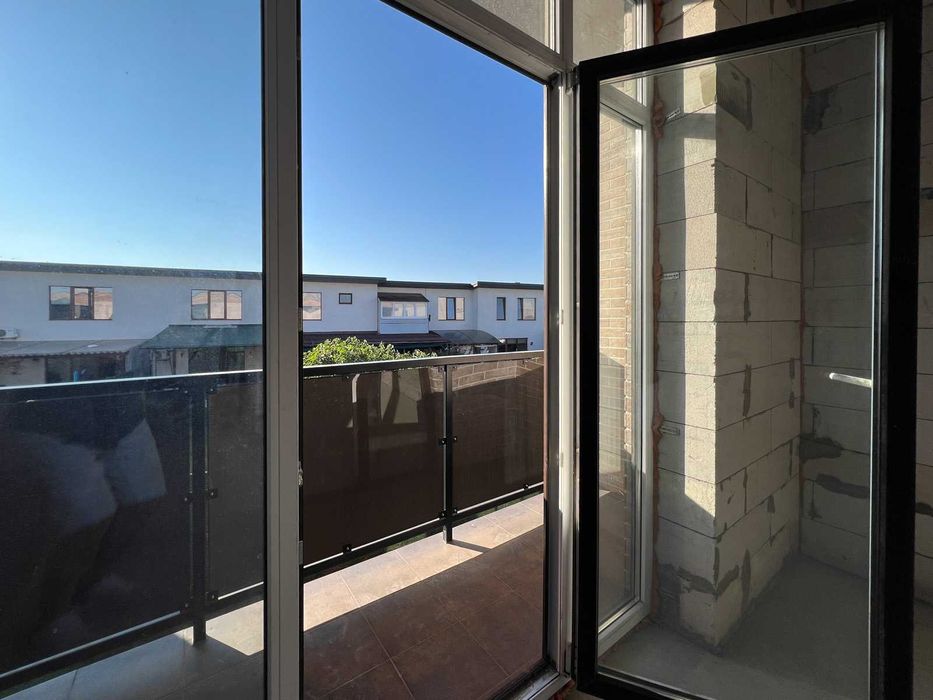 Готовий таунхаус з гаражем. КМ Балатон. Є-оселя. Є-відновлення.