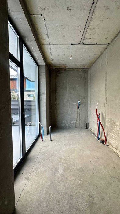 Просторий і стильний будинок в Ходосівці.