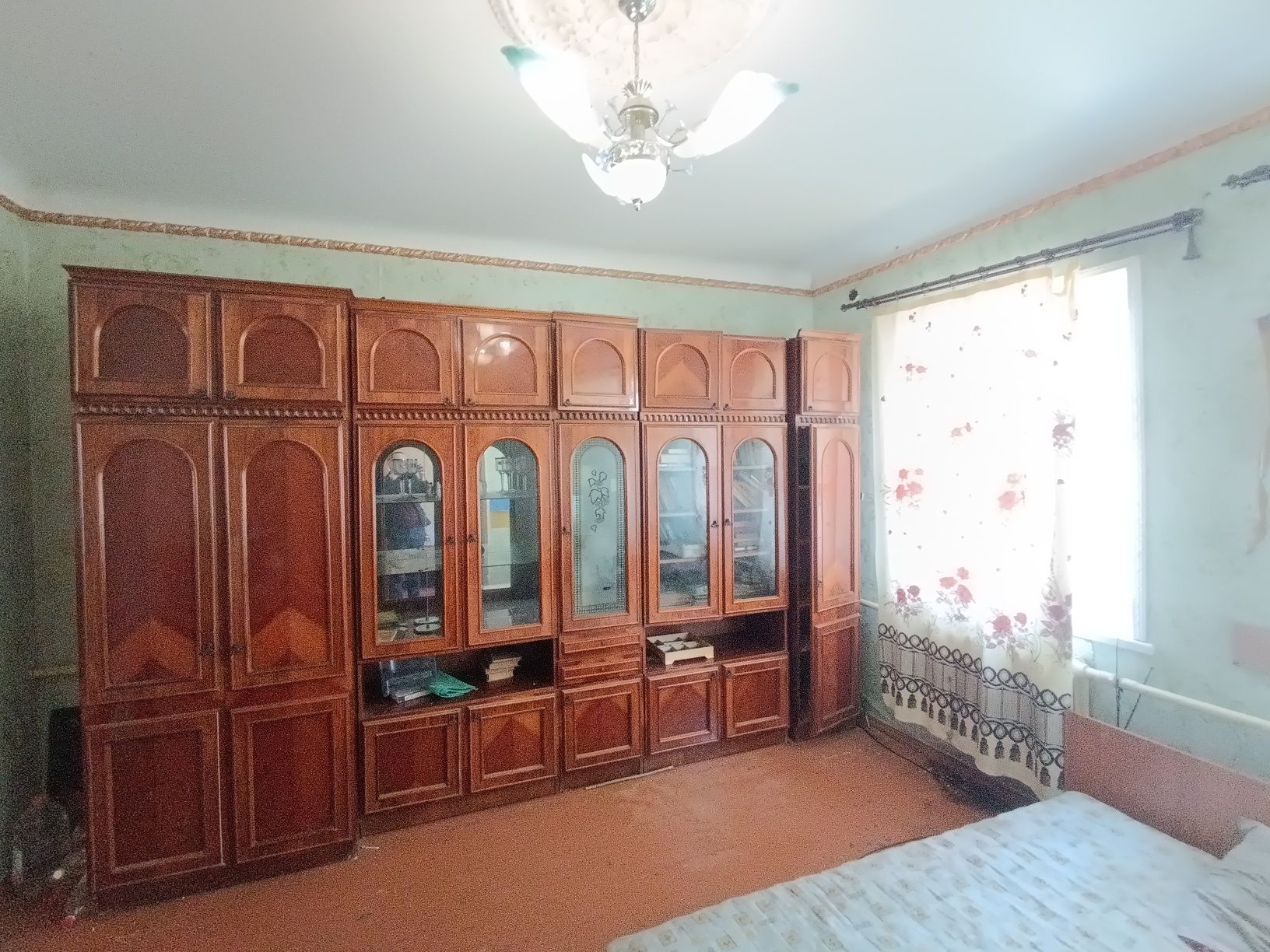 Продам дом на  Ласточке в Долгинцевском р-не ул. 40 лет Октября