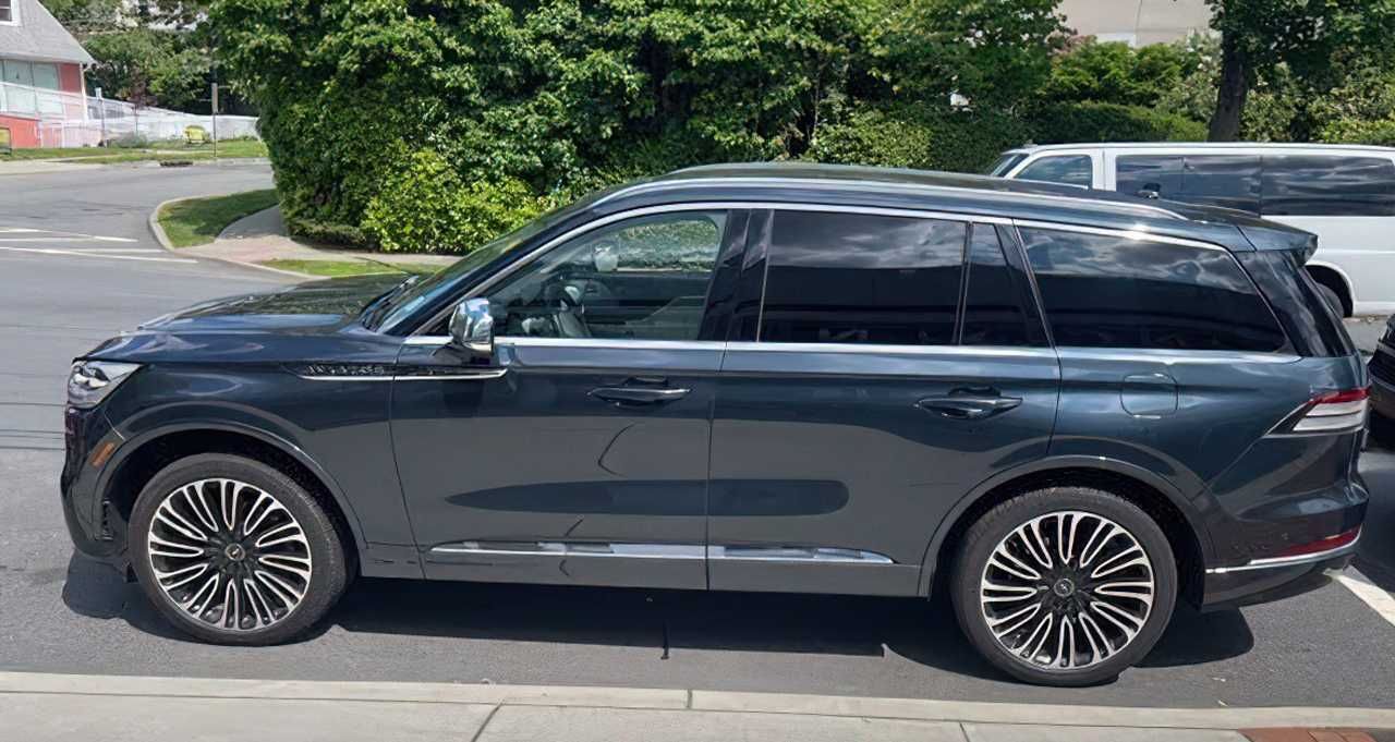 Lincoln Aviator Black Label 2022