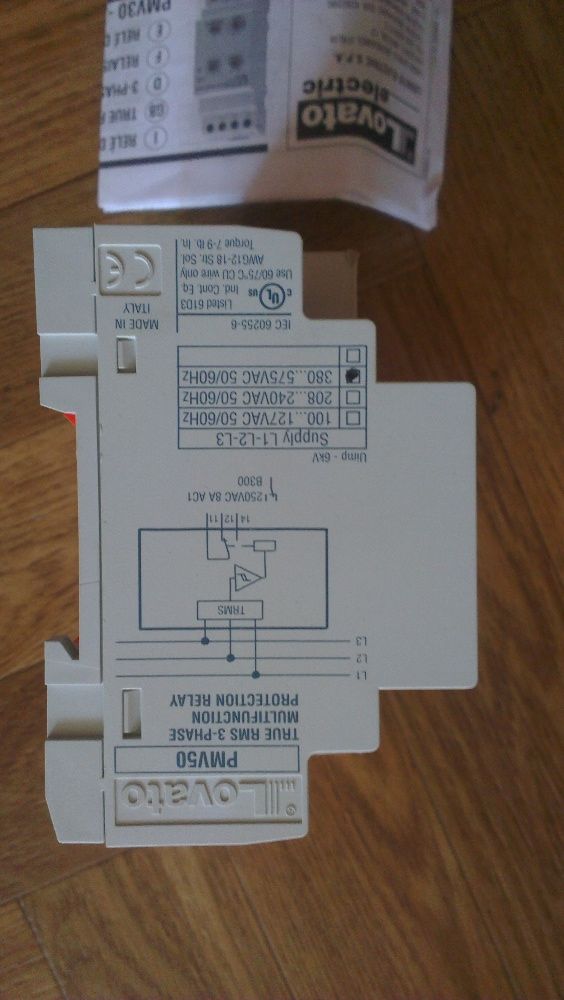 Реле контроля напряжения для трехфазной сети PMV50A575 Lovato