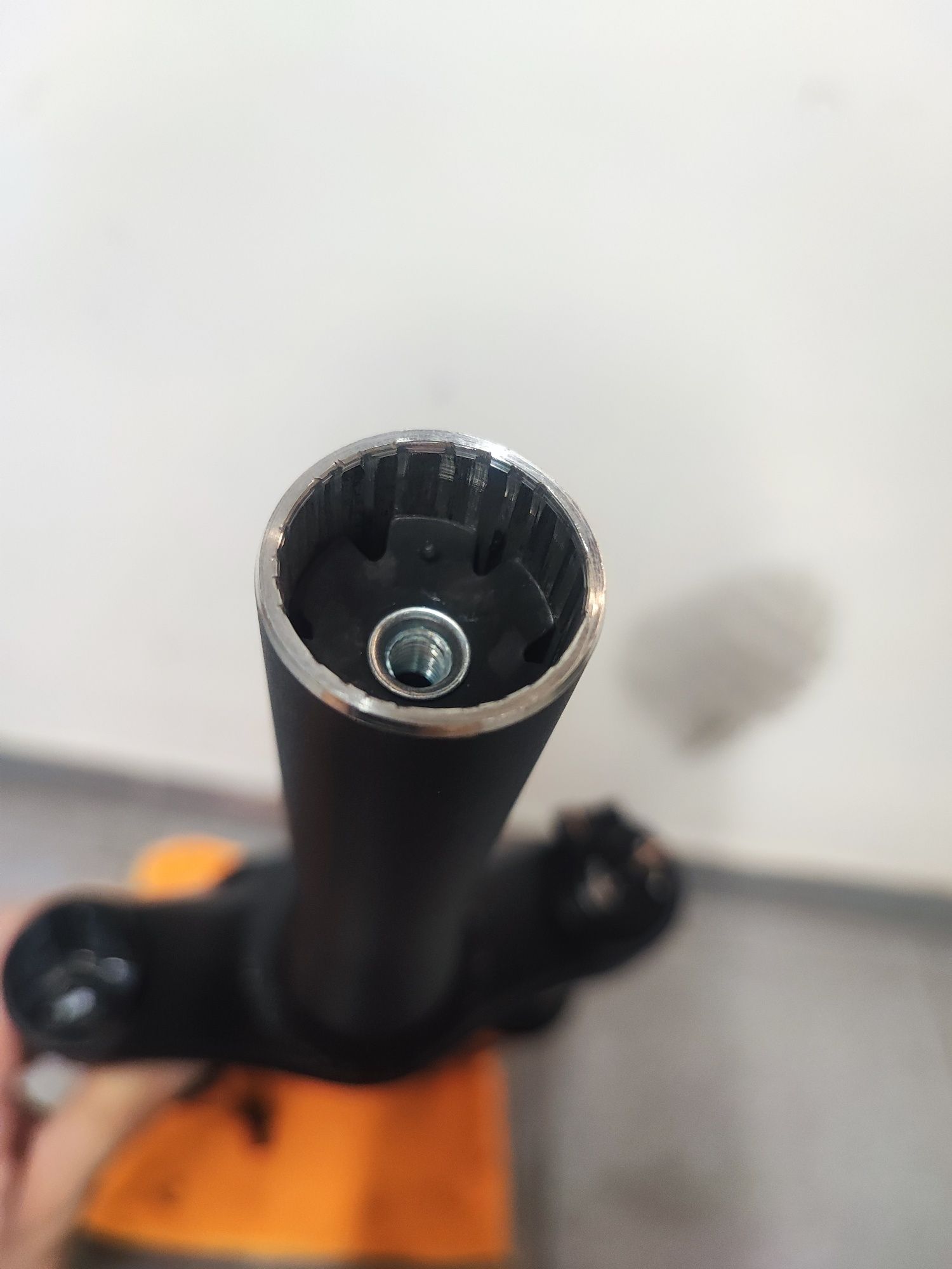 Amortyzator rowerowy Giant Crest 34 100 mm