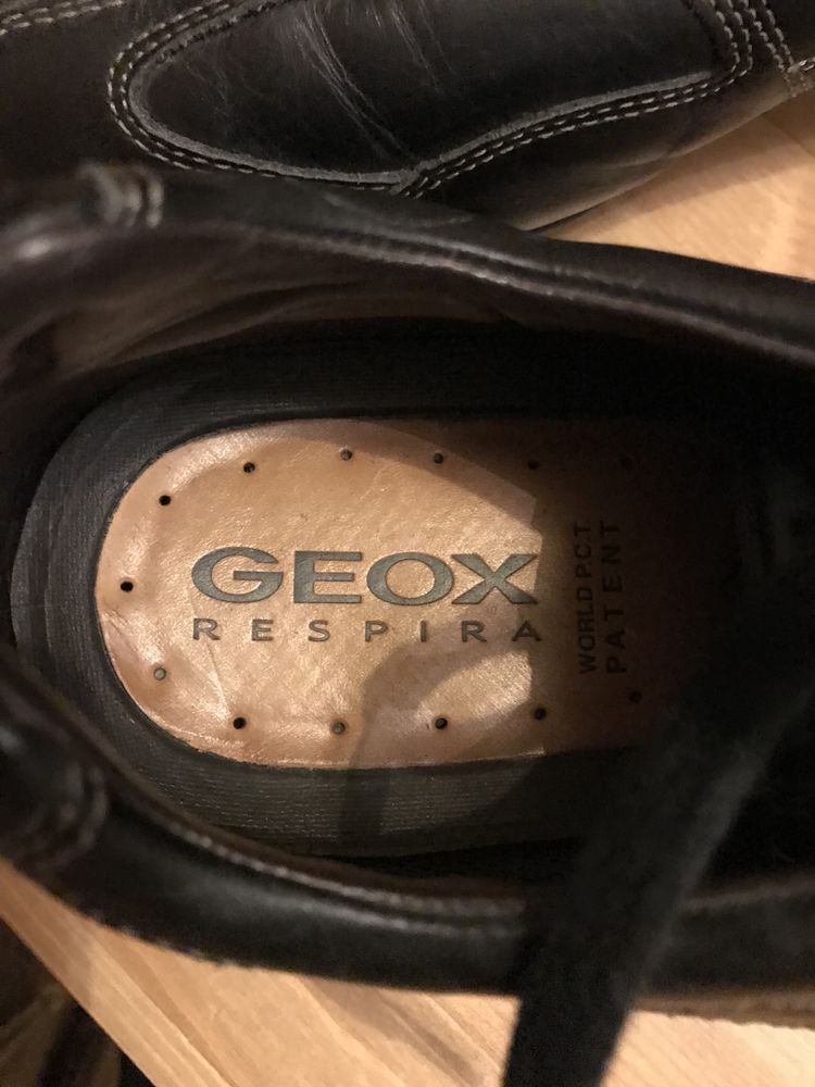 Geox cabedal sola respirável