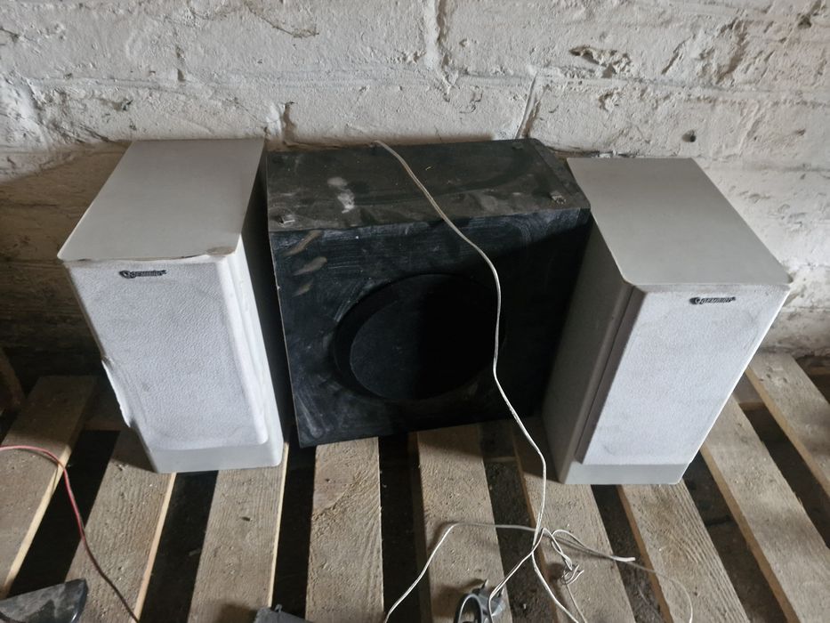 Продам музичний центр.