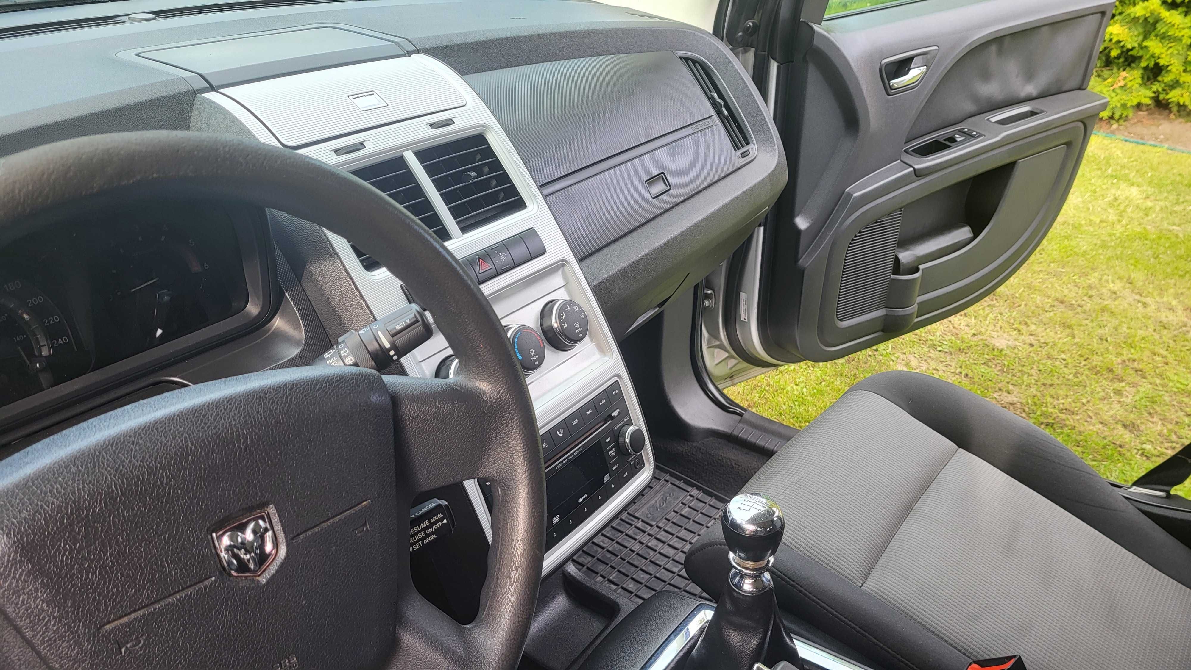 DODGE JOURNEY 2.0 CRD • 2010 • 5-osobowy • prywatny • rodzinny