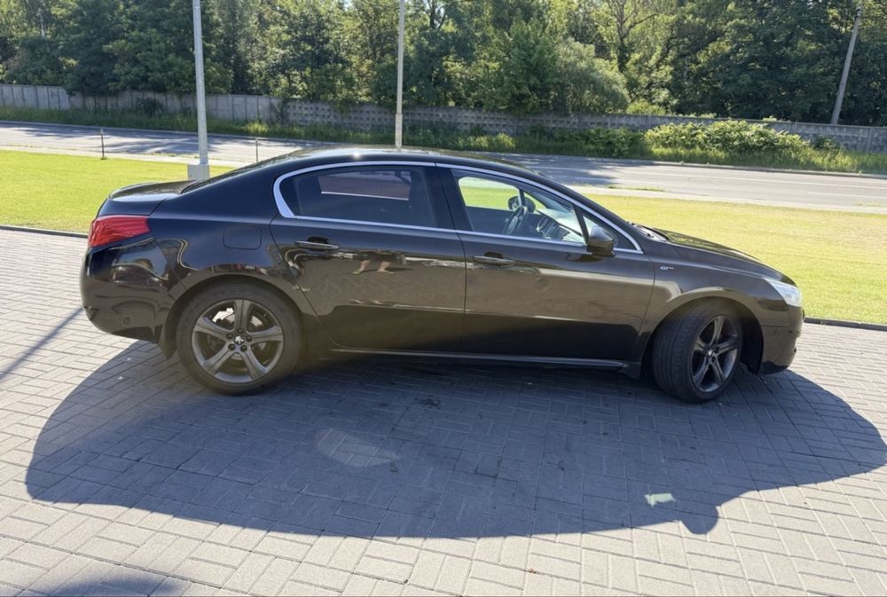 Автомобіль Peugeot 508 2012