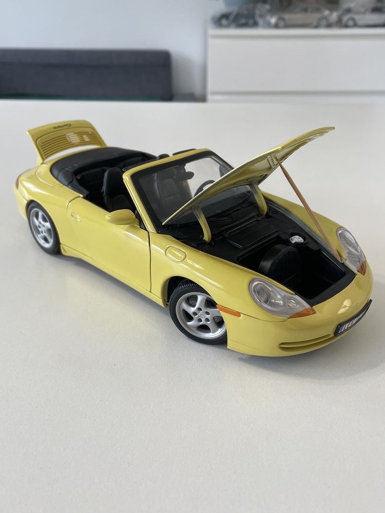 Model Porsche 911 Carrera Cabrio (996) 1/18 Gate jak UT Models 1:18