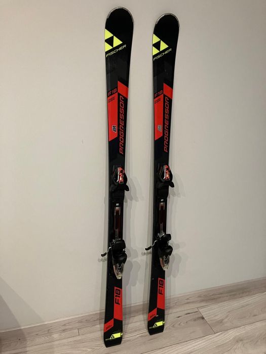 Narty Fischer Progressor F18 160 cm – stan bardzo dobry, mało używane