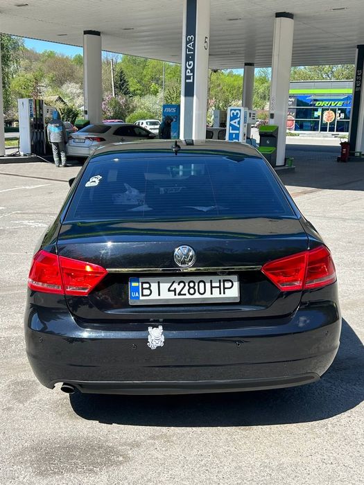 Продам доглянутий, сімейний PASSAT, у власності майже 3 роки.