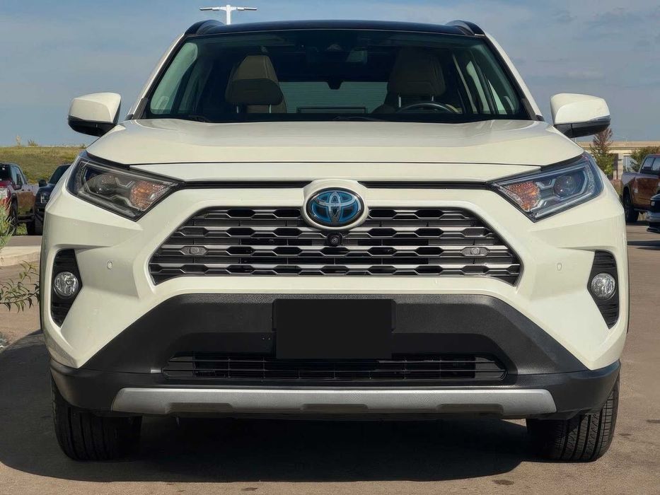 Toyota RAV4 Hybrid Limited      2021
