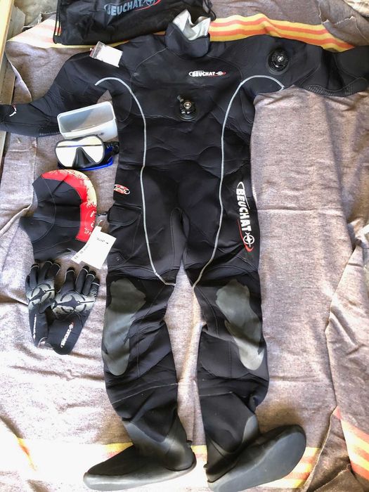 fato BEAUCHAT de mergulho completo NOVO