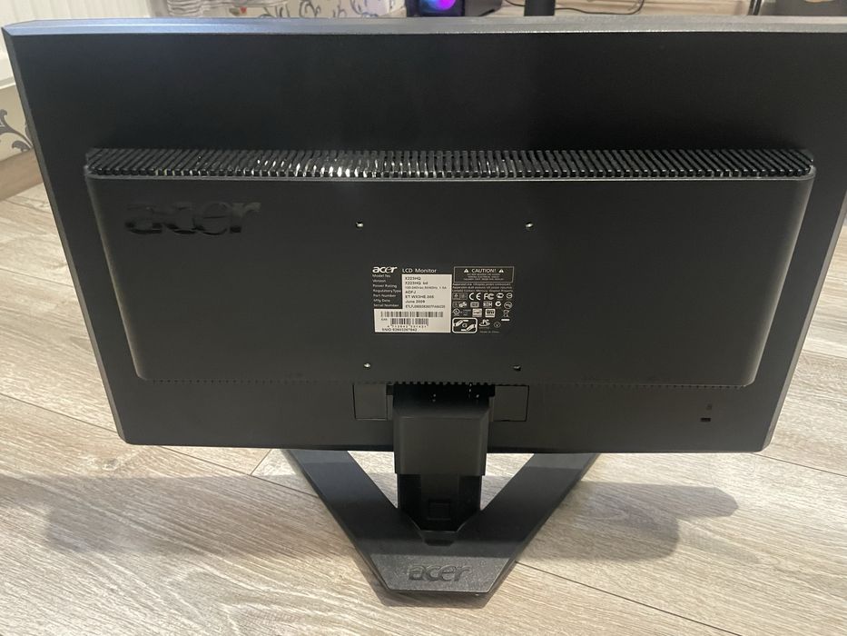 Продам монито Acer x223hq