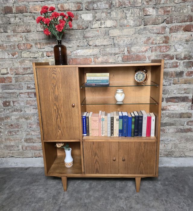 Biblioteczka/witrynka vintage prl  po renowacji Drzewotechnika