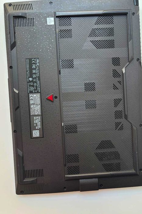 Ігровий ноутбук Asus TUF Dash F15 FX517Z / 24 Gb RAM/ 6 Gb GPU / 15.6"