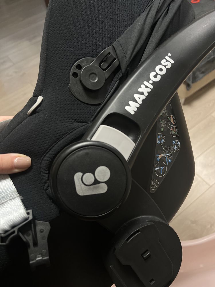 Автокрісло дитяче  Maxi Cosi Cabriofix до 13 кг