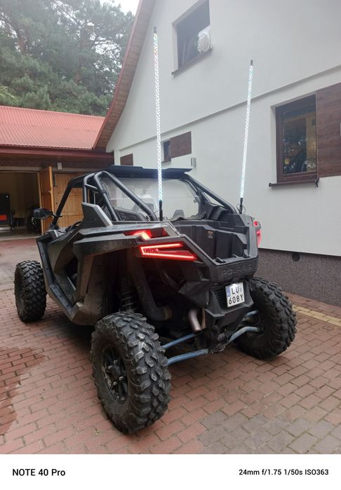 Polaris rzr 1000 turbo por xp ultimate