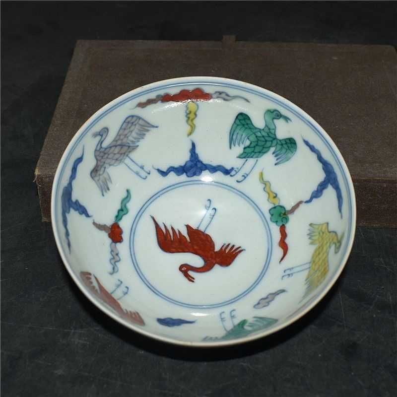 Tigela com padrão de grou Chenghua Doucai da Dinastia Ming