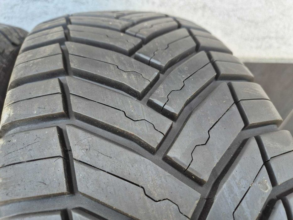 2x opona całoroczna 215/60/17C Michelin Abicis Cross Climate 2019/2021
