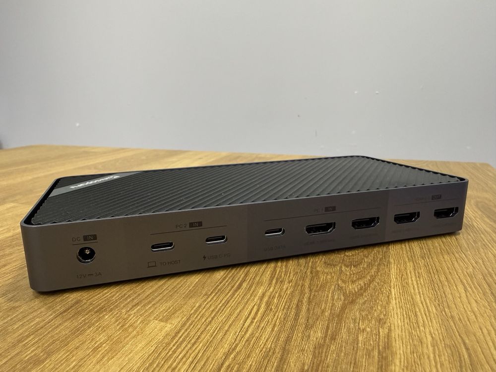 KVM e Docking Station 2 Monitores