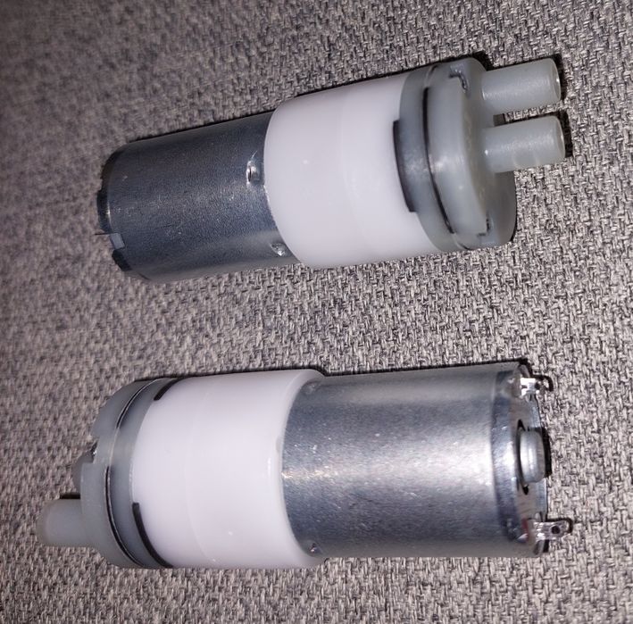 Потужний мембранний насос для води та повітря 12в