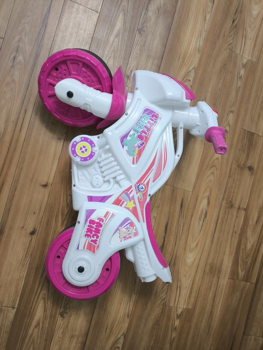 Беговой мотоцикл для девочек