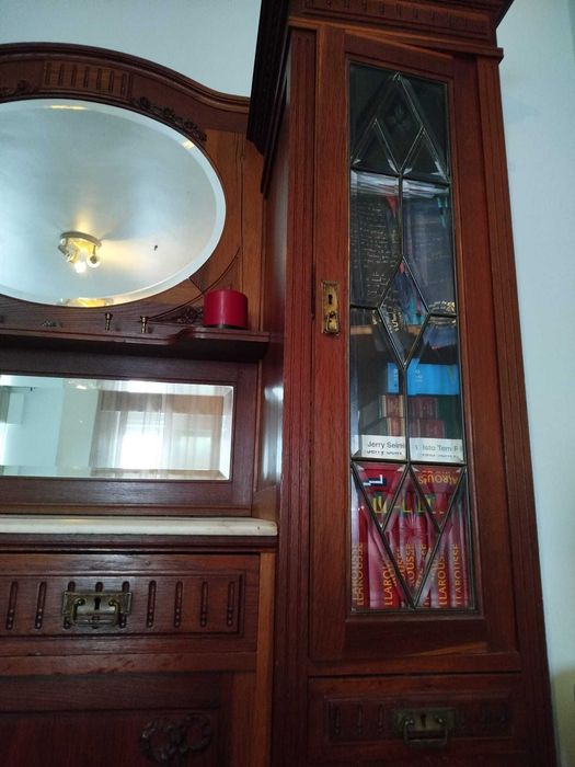 Conjunto 2 móveis madeira séc. XIX - espelhos e mármore incorporados