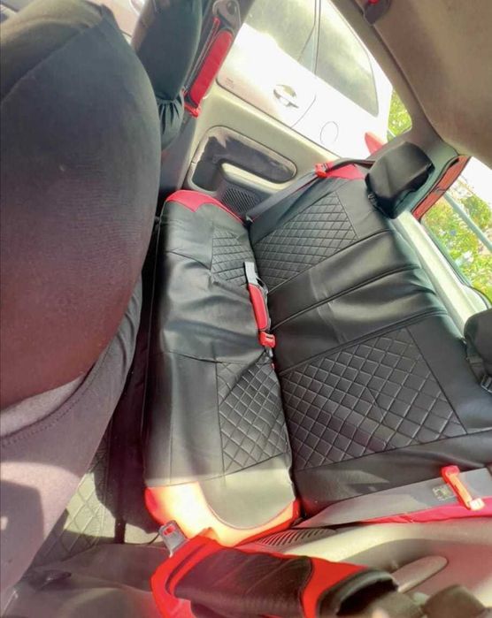 Renault Clio poucos quilómetros