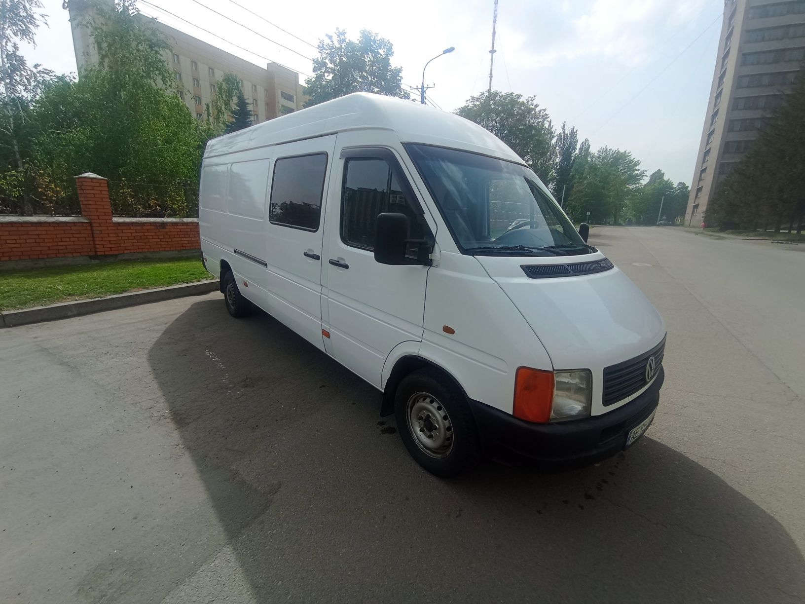 Volkswagen LT 35 2. 8 TDI груз-пас8+1