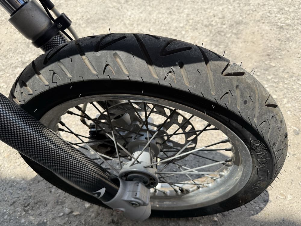 AJP 200 SuperMotard | 2011 | 16.000 km | Impecável
