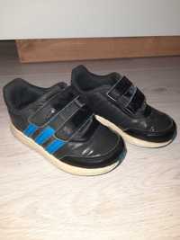 Buty chłopięce Adidas 24