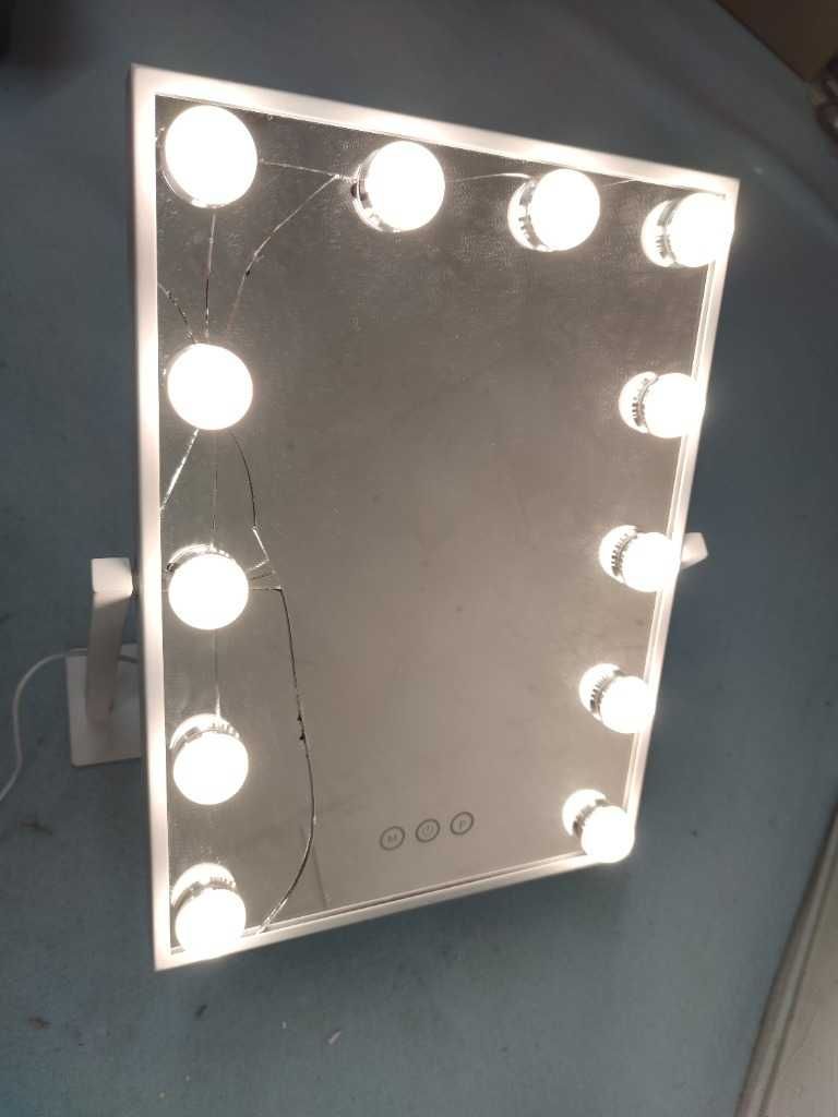 Lusterko do makijażu z oświetleniem LED Hollywood