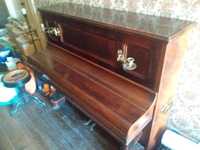 Piano verical antigo em pau-santo. Marca Gaveu-Med. de Ouro Paris 1890