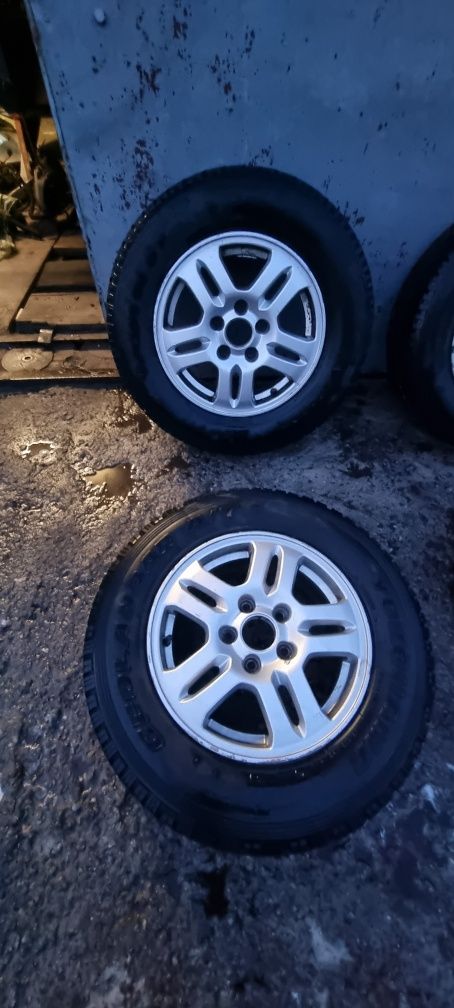 Колеса диски 5 114.3 r15 205 70 15 в сборе диски литые Honda CR-V
